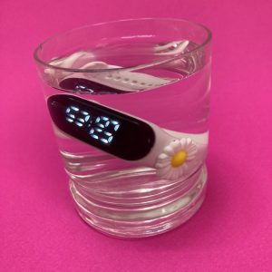 ساعت مچی دیجیتال مدل لمسی ضد آب طرح گل